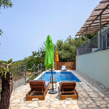 Villa Marina Kalamítsi Buitenkant foto